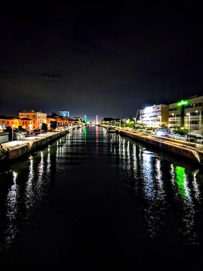 Chic Apartment Fiumicino Exterior photo